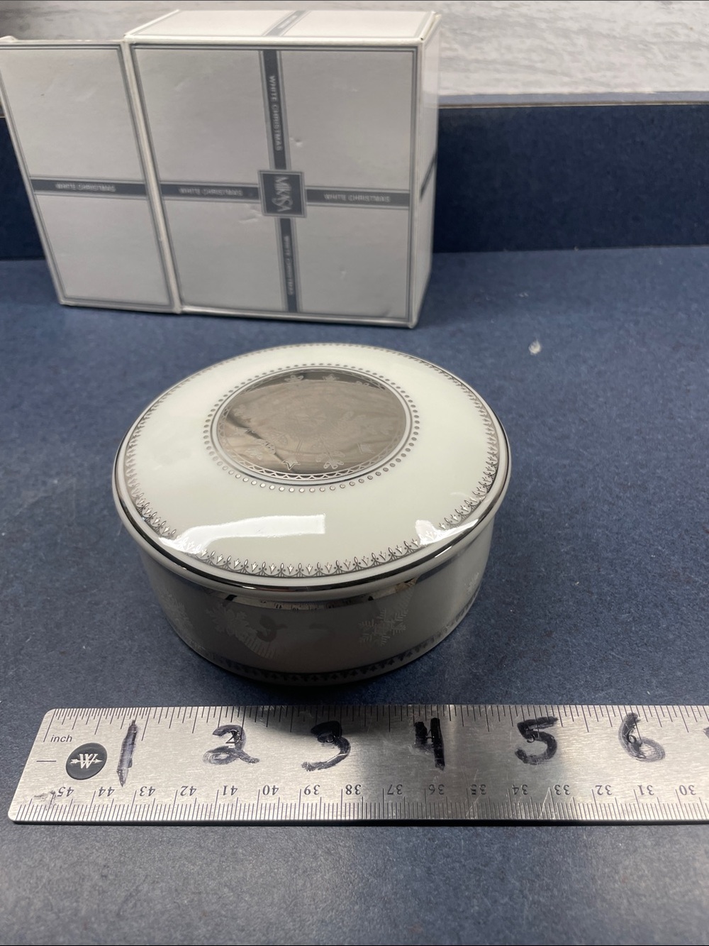 Mikasa decorated Round Trinket Box - White/Silver
